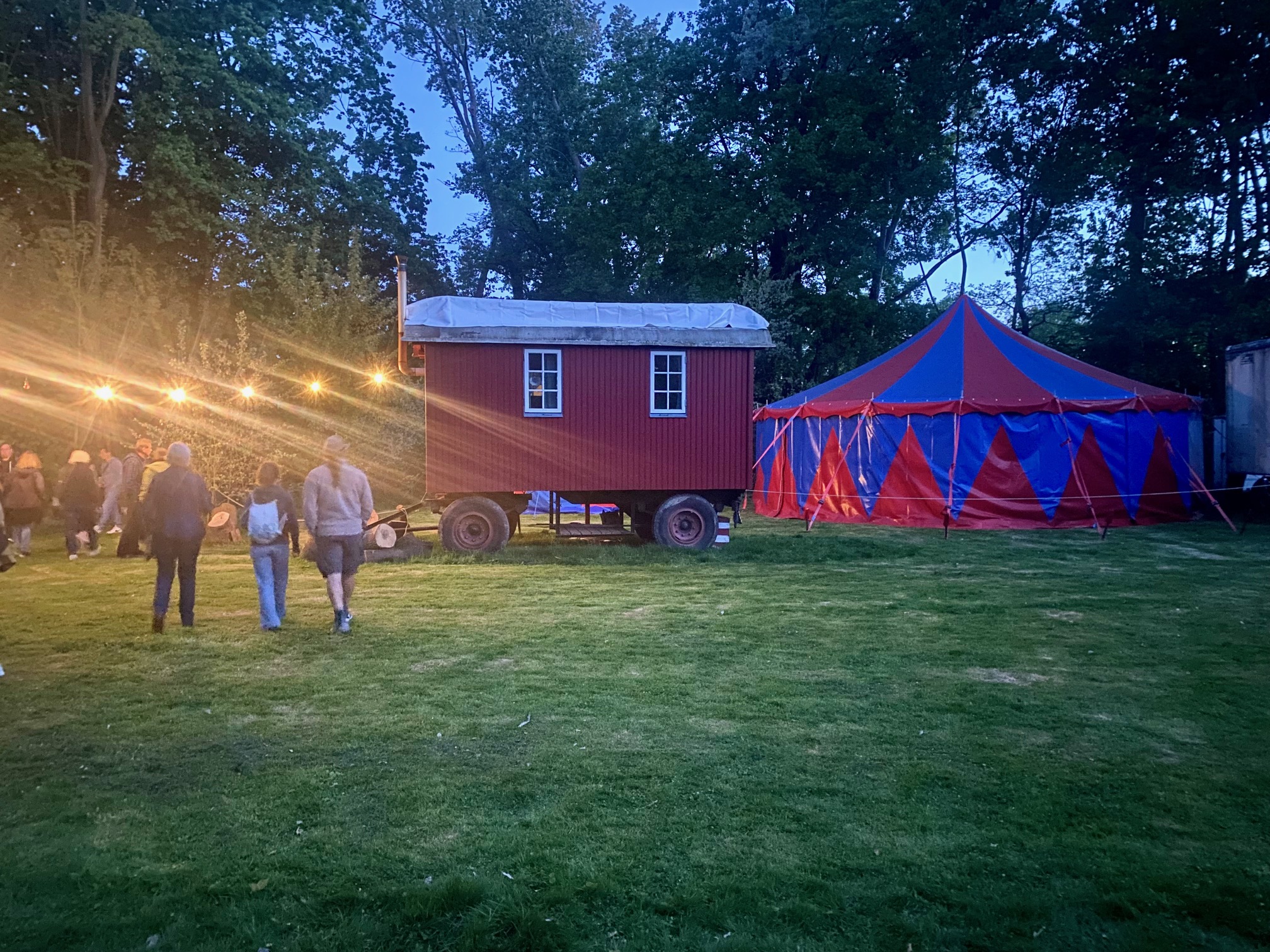 Theatergarten – Abendstimmung